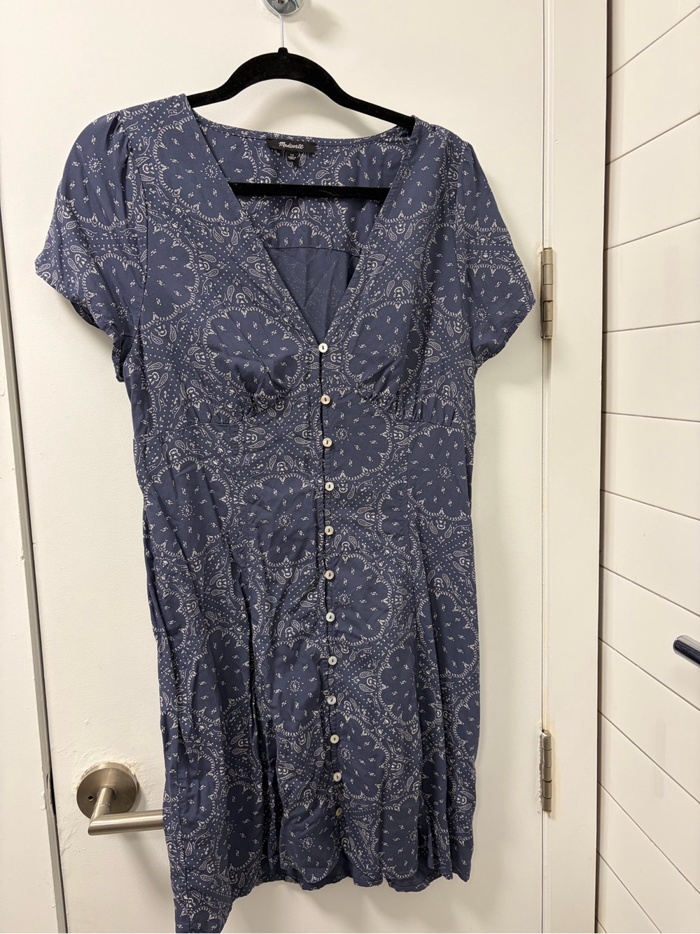Madewell Blue Button-Front Short Sleeve Tunic with Paisley Print